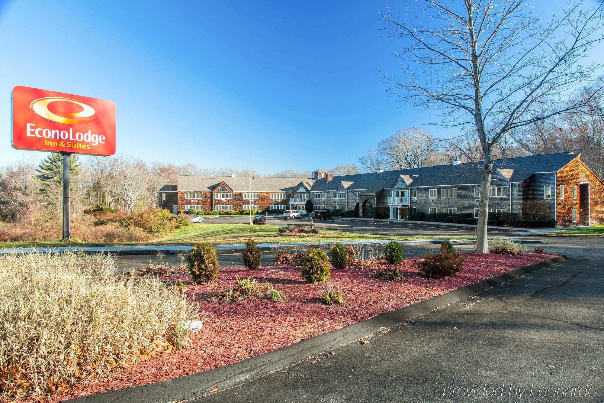 Econo Lodge Inn & Suites Groton Exterior foto