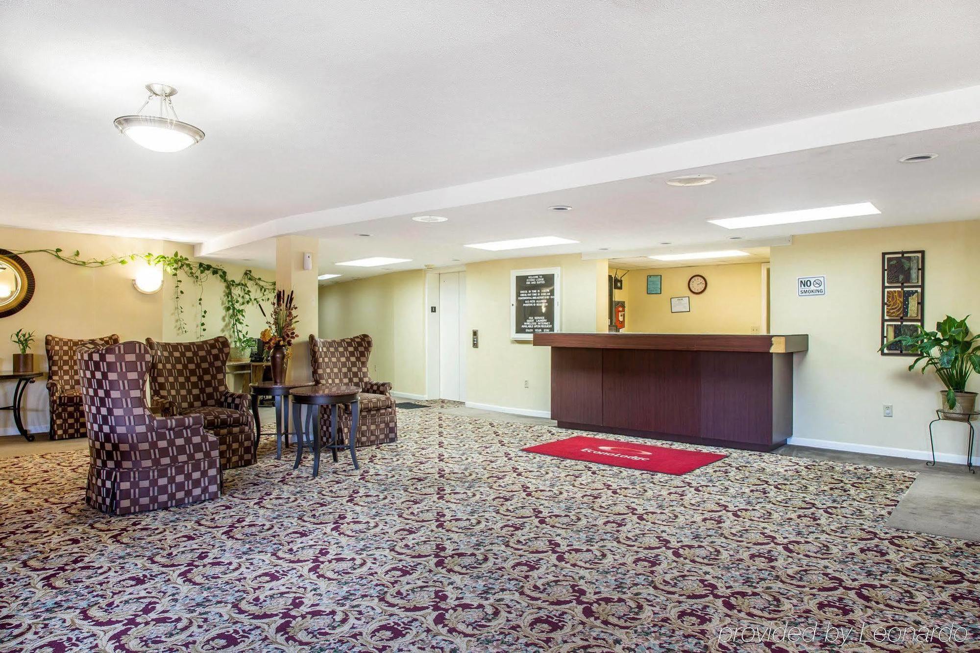 Econo Lodge Inn & Suites Groton Exterior foto